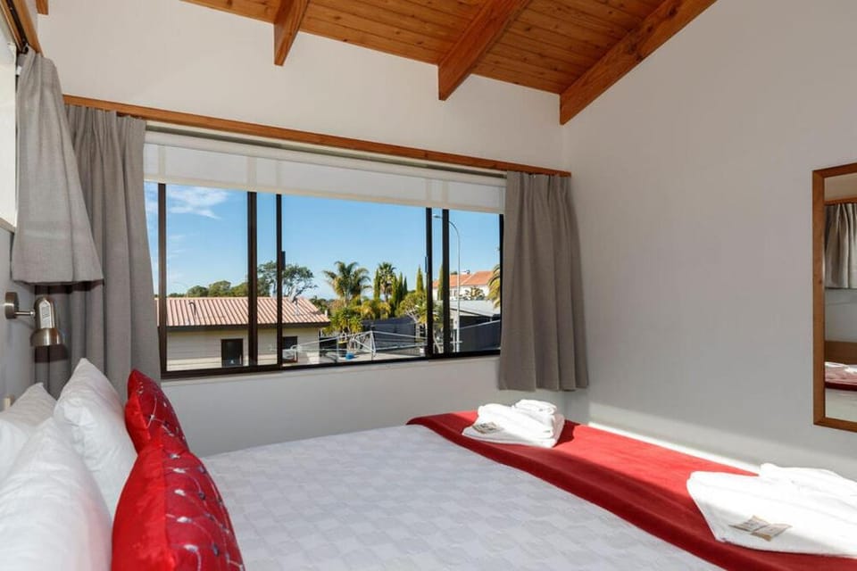 Two Bedroom Garden View House in Tasman District, Tasman, New Zealand