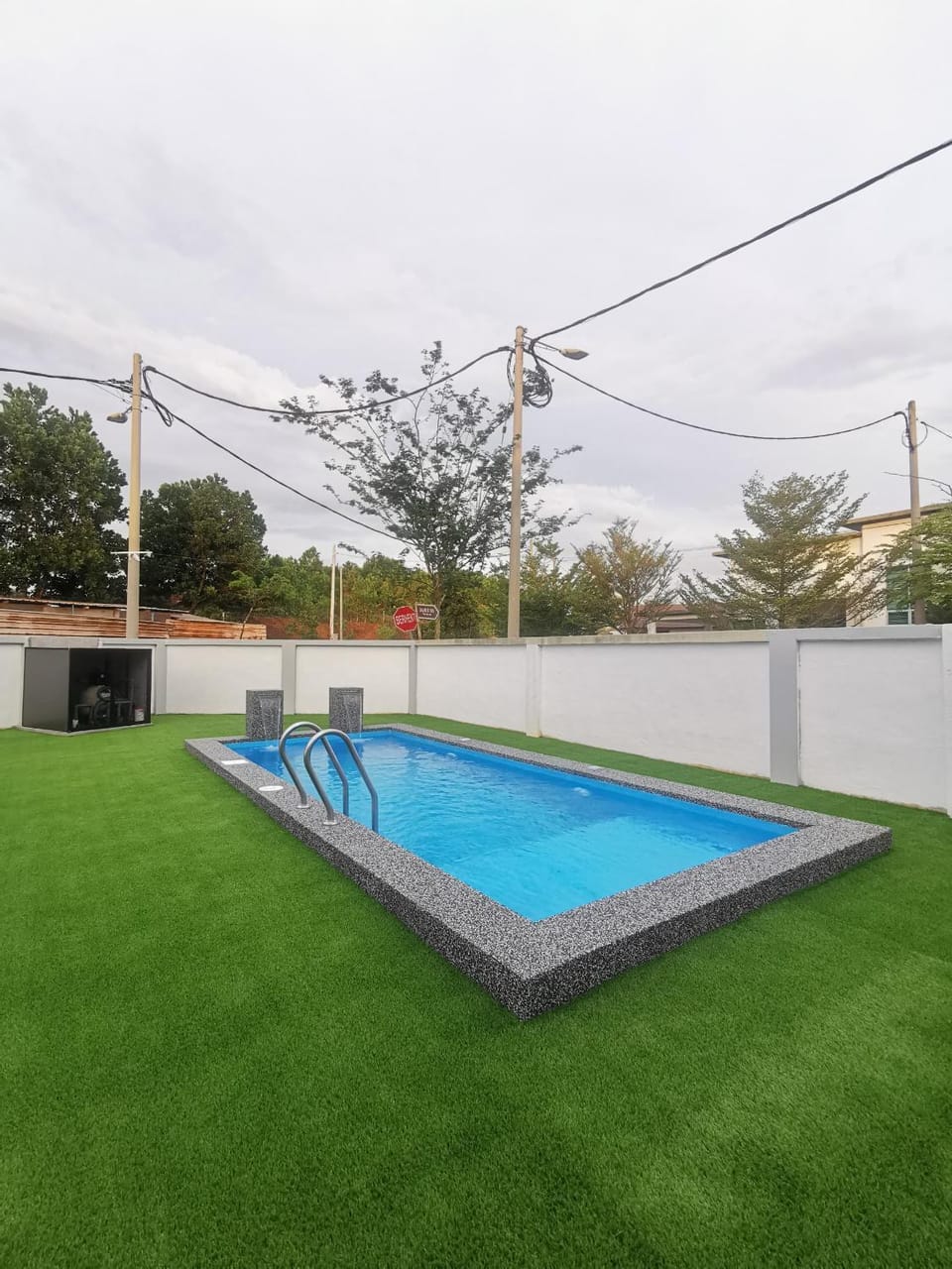 Homestay 88A Melaka for 9 pax with Private Pool, Smart TV, Netflix and Wifi House in Malacca