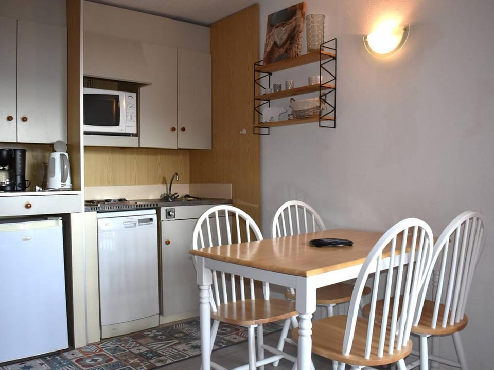 Studio cabine au centre de Font Romeu avec parking - FR-1-580-88 Cabin in Bolquère
