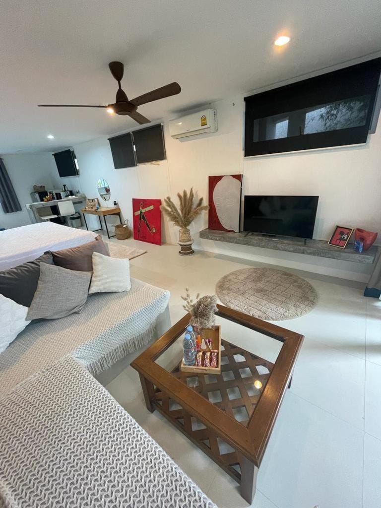 TV and multimedia, Living room, fireplace