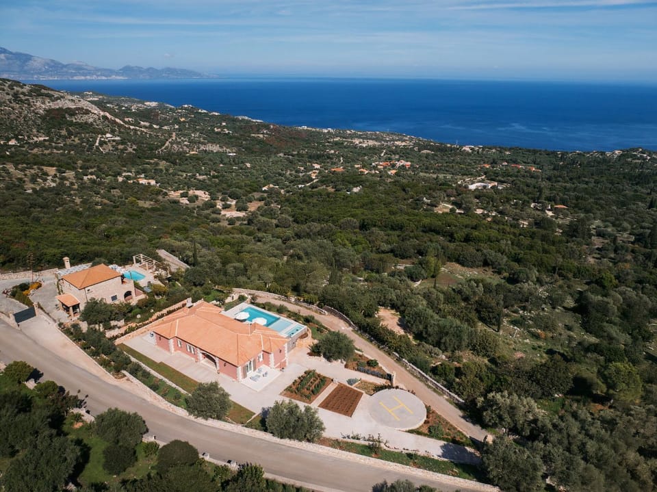 Property building, Day, Neighbourhood, Natural landscape, Bird's eye view, Swimming pool