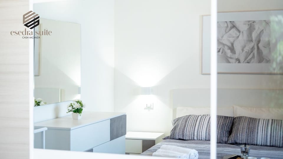 Bed, Decorative detail, Bedroom
