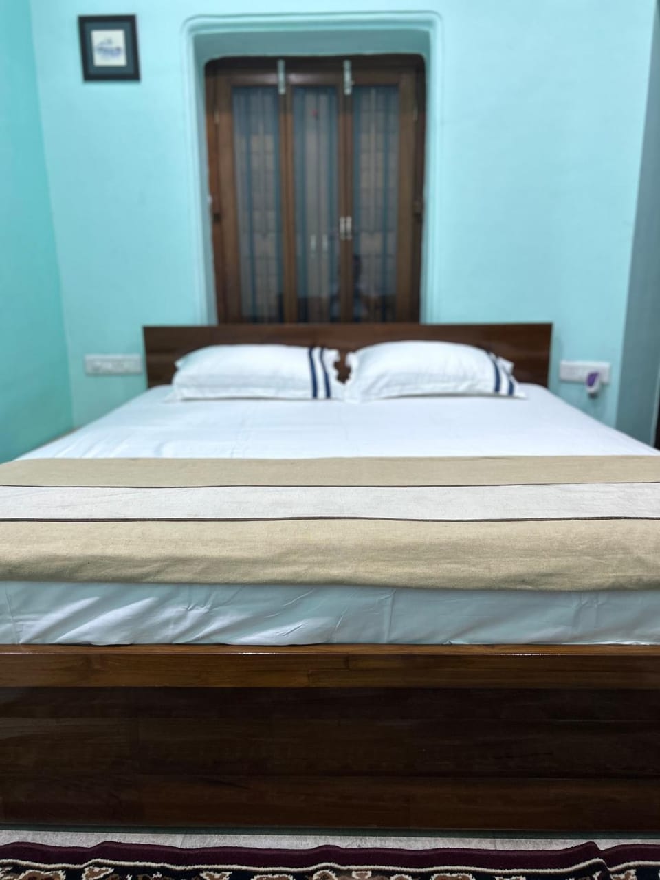 Teakwood Suite - Nokha House Vacation rental in Kolkata