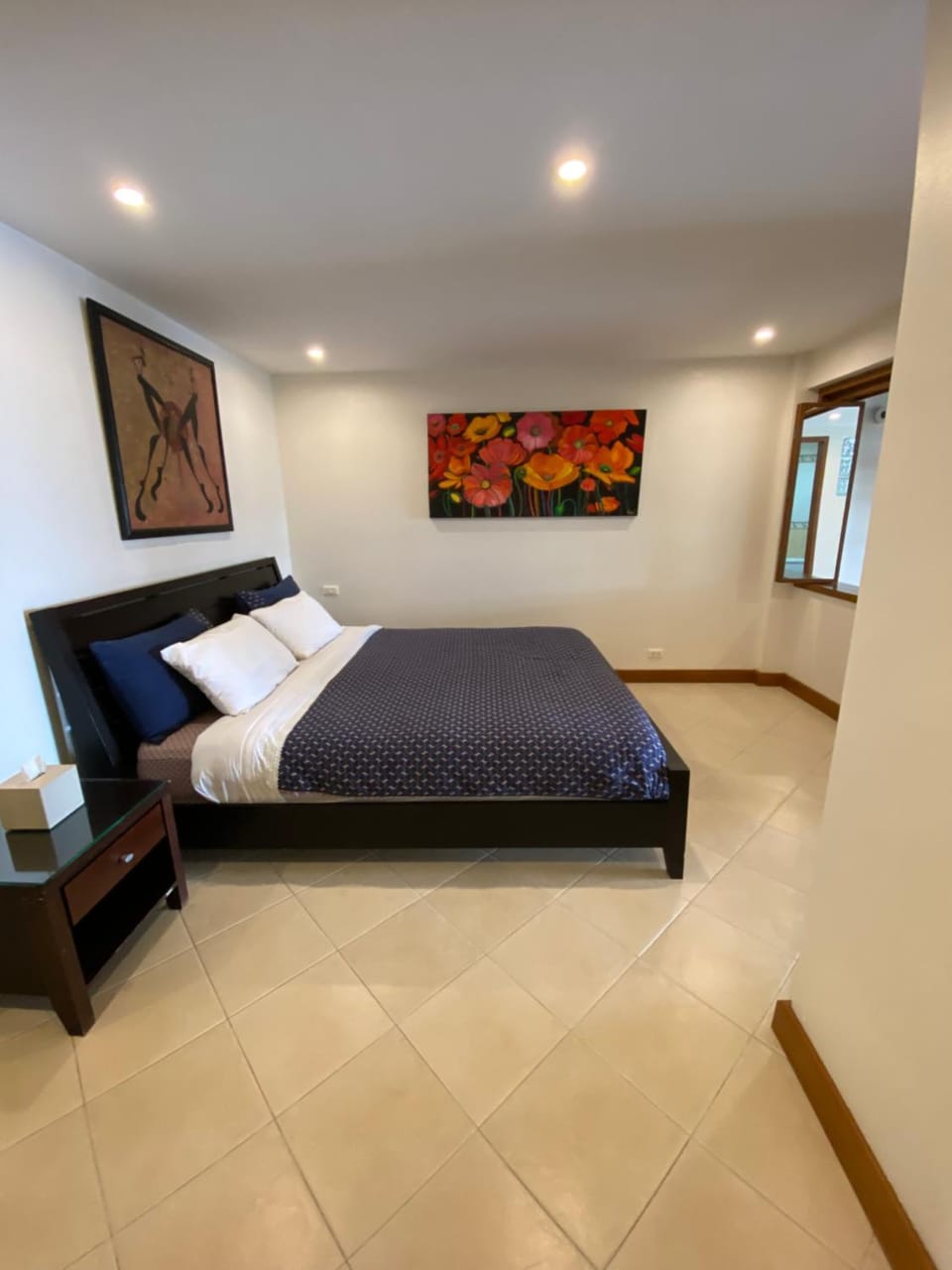 Andaman Hill Pool Seaview Apartment in Patong