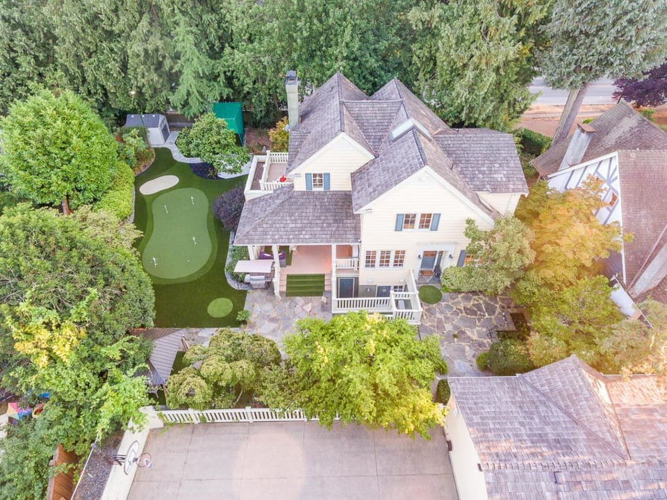 Bird's eye view, Minigolf