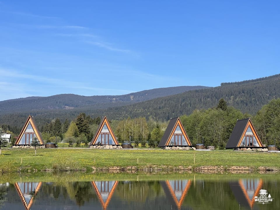 Day, Natural landscape, Lake view, Mountain view