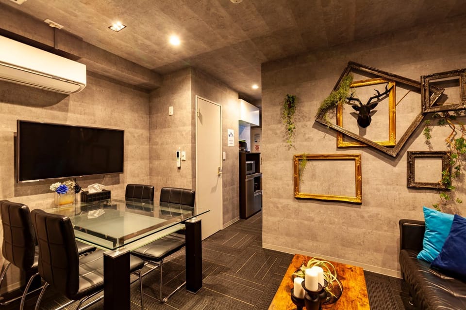 TV and multimedia, Living room, Dining area, air conditioner