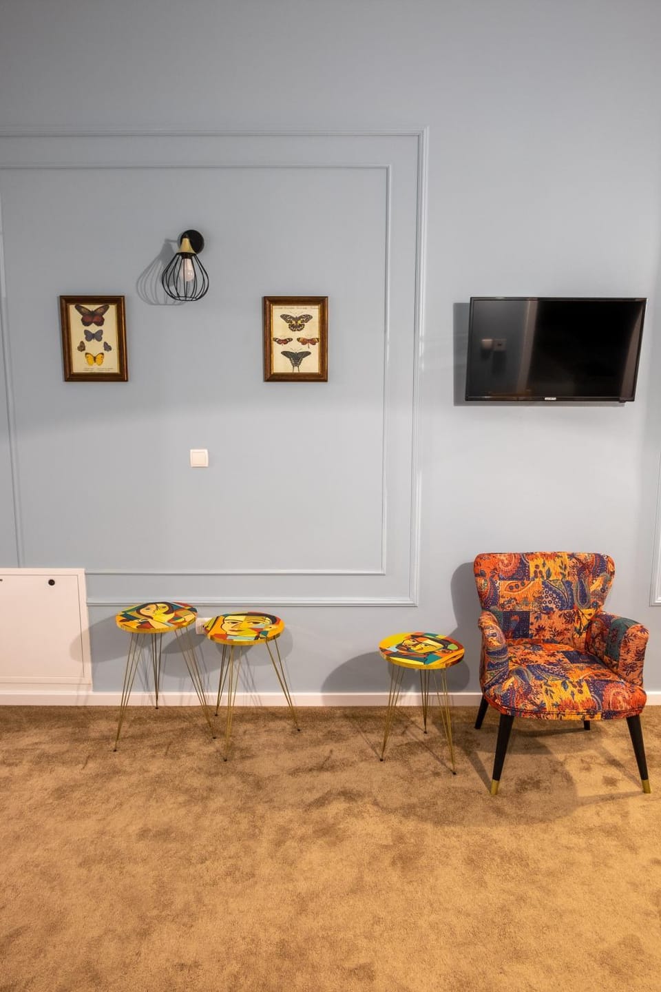 TV and multimedia, Seating area