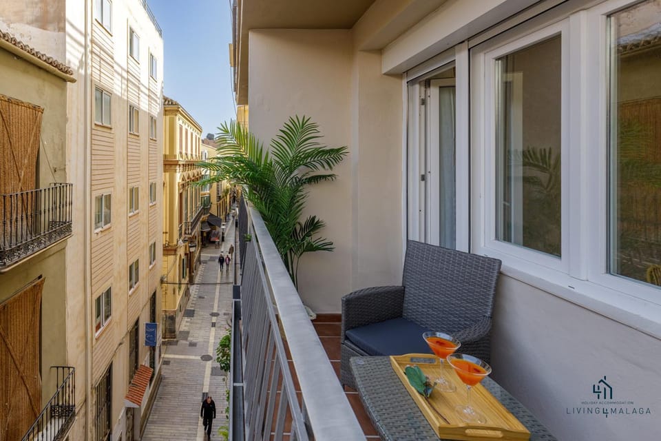 Property building, View (from property/room), Balcony/Terrace
