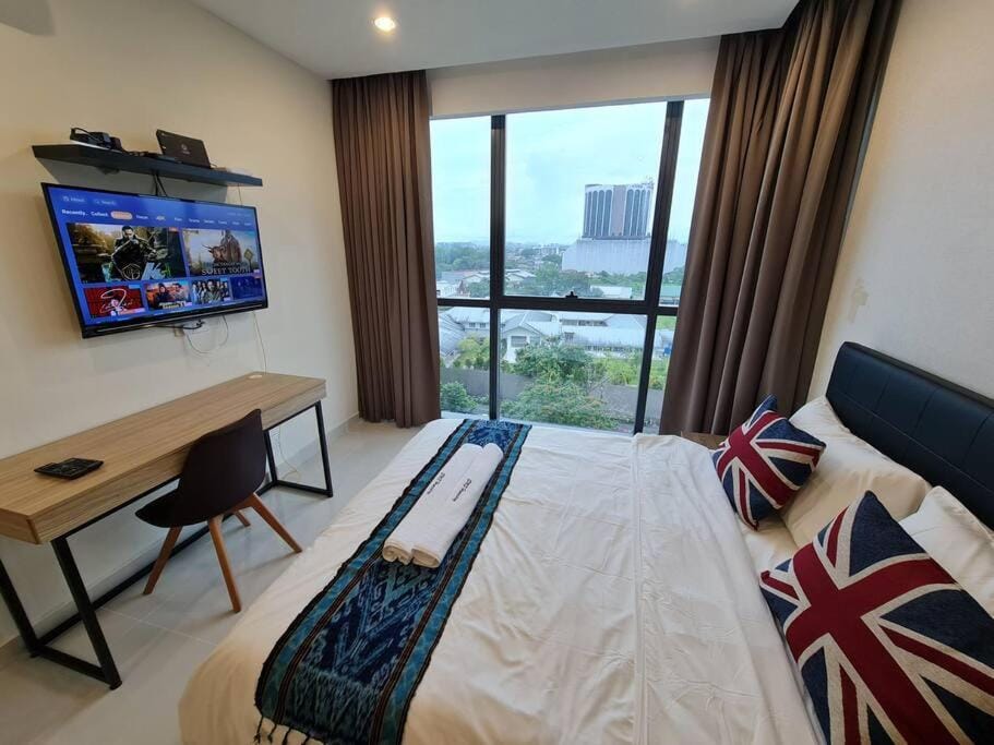 Kozi Square 2paxs Studio Mountain View with Pool 5D Apartment in Kuching