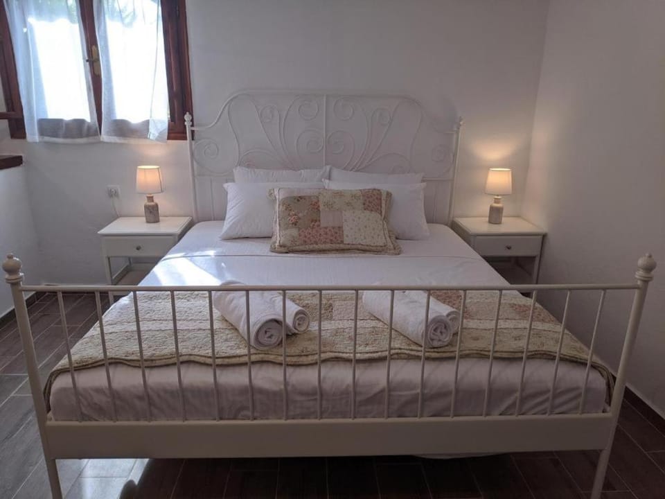 Villa Beta - 5min walk to beach, BBQ, Parking Villa in Halkidiki