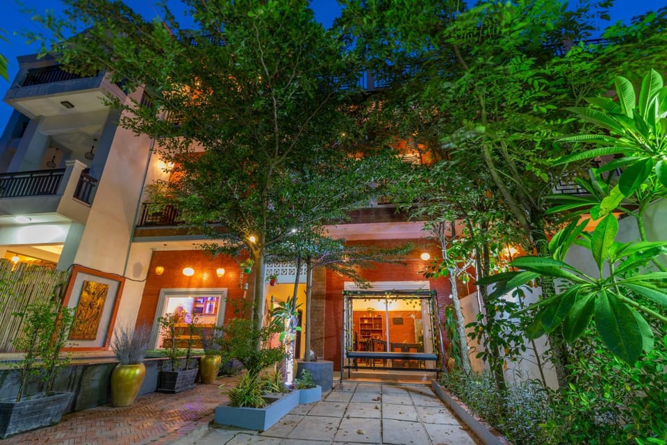 Property building, Garden view