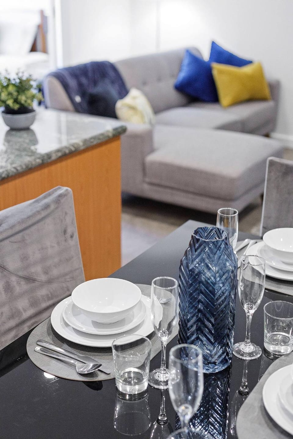 309 Secret City Sanctuary PoolView Apartment in Perth