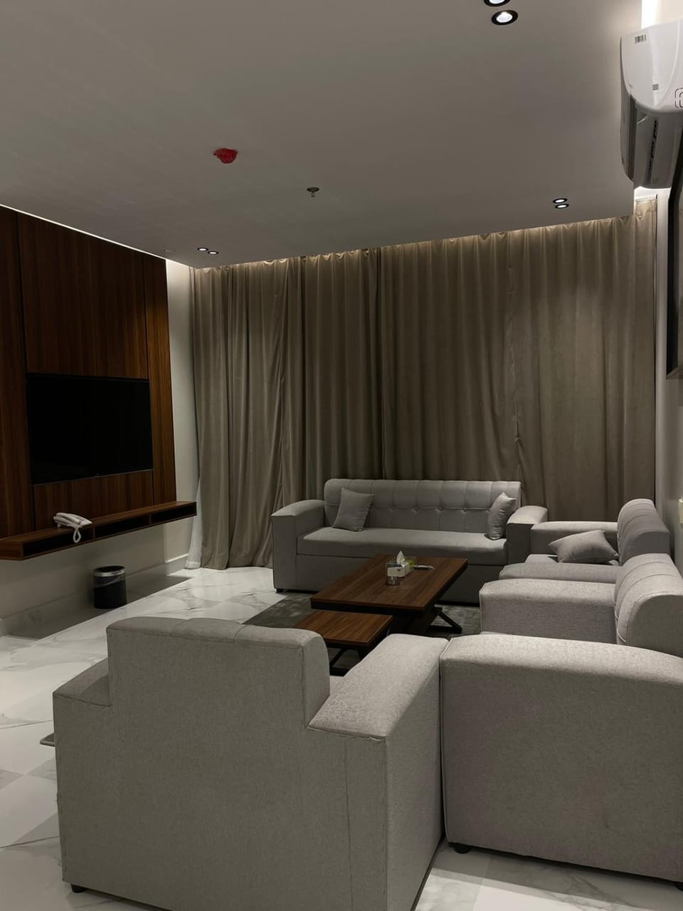 Communal lounge/ TV room, Living room, Seating area, Evening entertainment