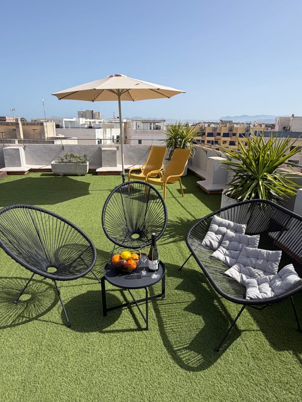 View (from property/room), Balcony/Terrace, Seating area, sunbed