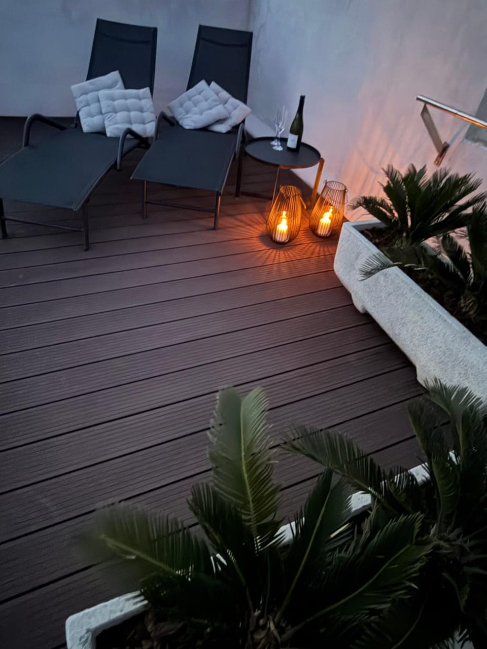 View (from property/room), Balcony/Terrace, Seating area, sunbed