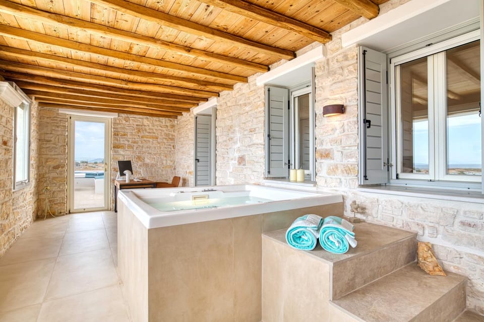 Hot Tub, Hot Tub