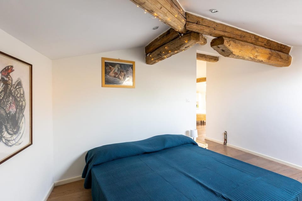 Italy prestigious historical attic in Bologna Apartment in Bologna