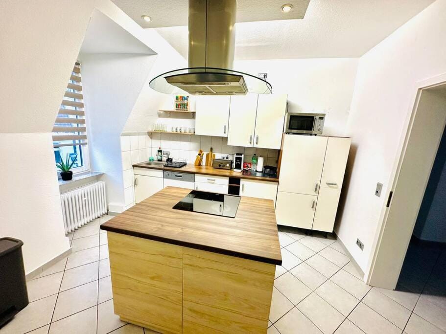 Loft mit Billard-Tisch und PS4 Apartment in Wuppertal