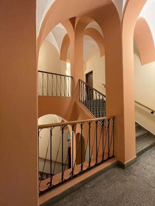 Pokoje dominikańskie / Dominican rooms Apartment in Wroclaw