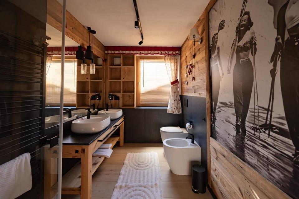 Bathroom, bidet