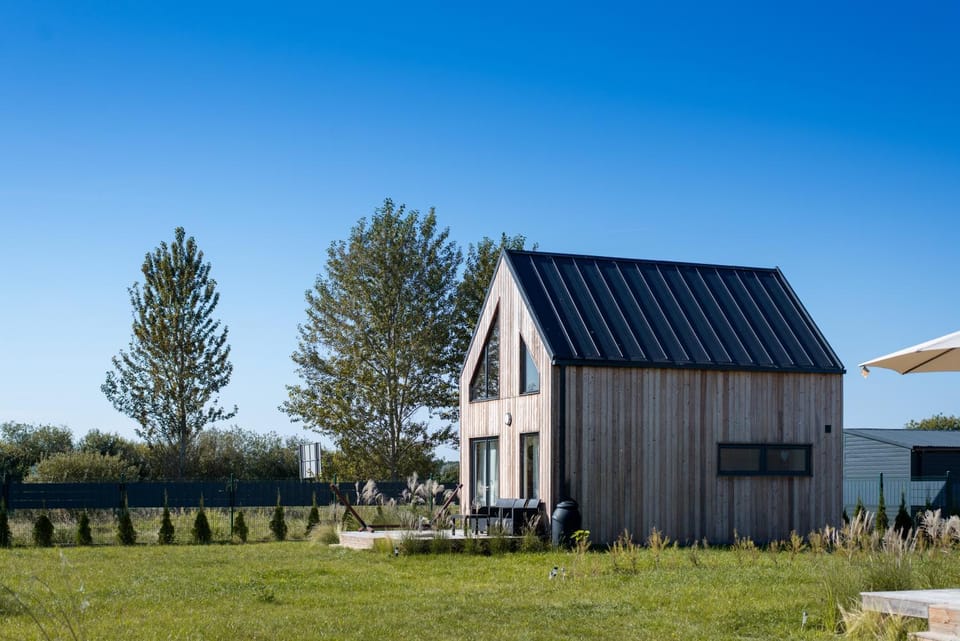 Property building, Garden, Balcony/Terrace