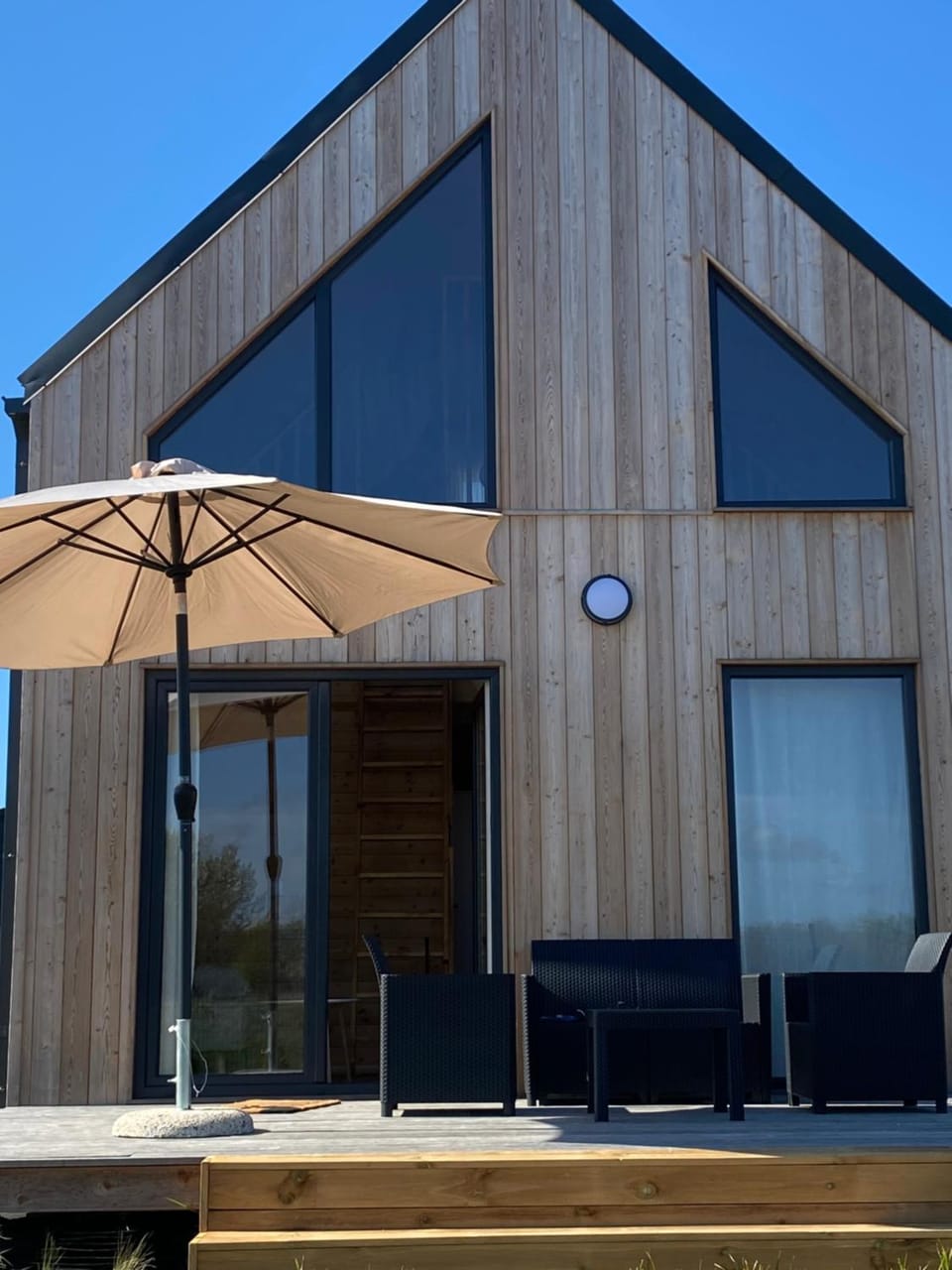 Property building, Balcony/Terrace