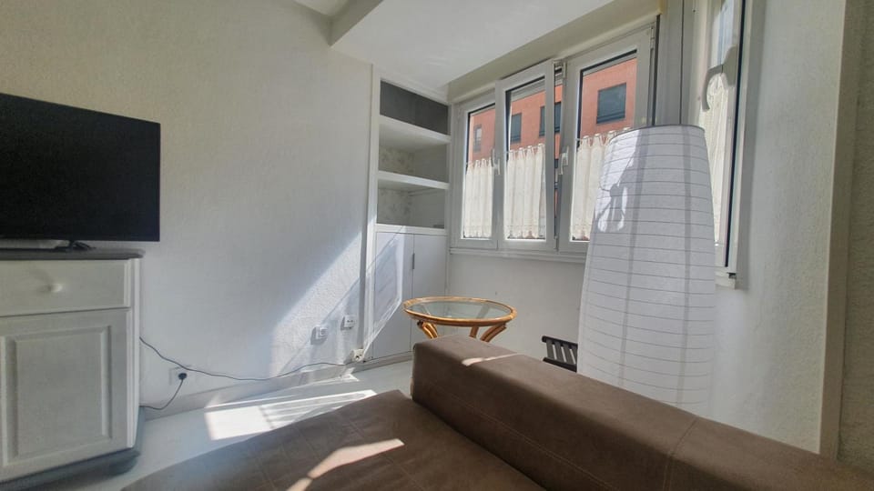 TV and multimedia, Living room, Photo of the whole room