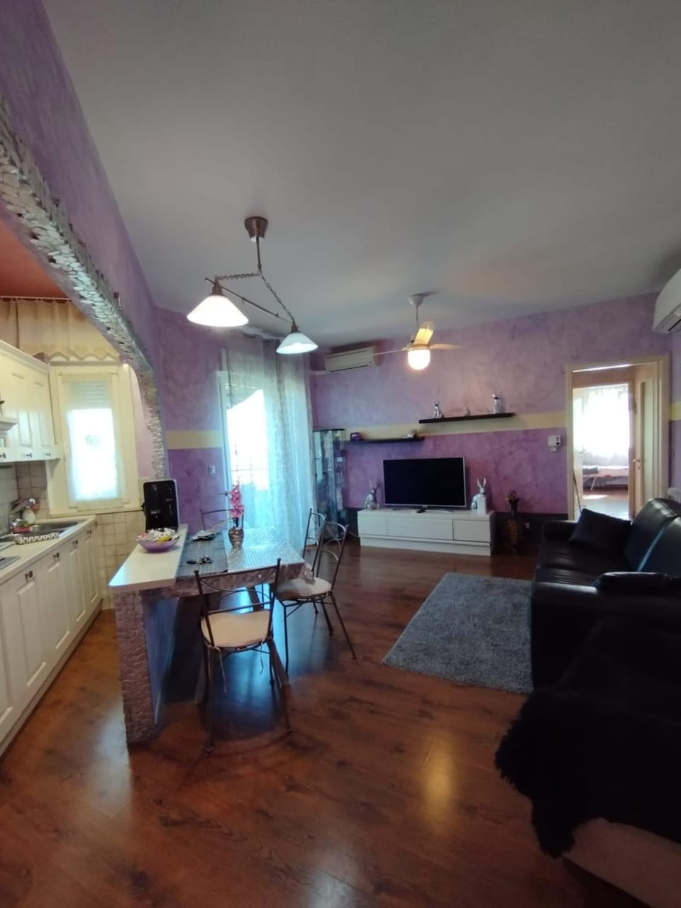 Communal lounge/ TV room, TV and multimedia, Kitchen or kitchenette, Living room, Dining area, minibar