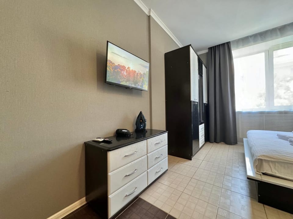 ApartPoltava Світлі та стильні апартаменти в центрі Полтави біля театру Гоголя, ЦУМ, банківський ЧЕК Apartment in Ukraine