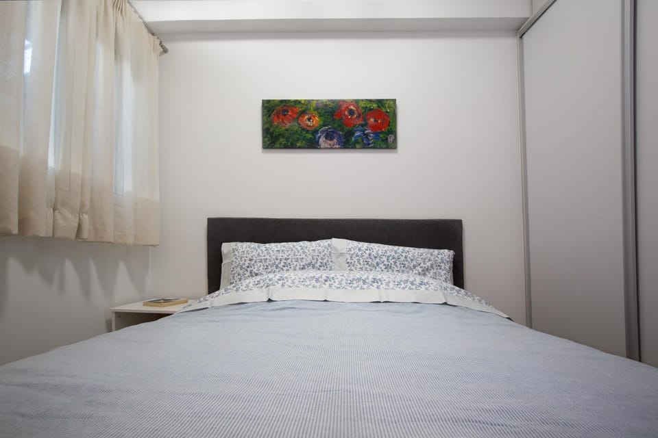 Bed, Decorative detail, Bedroom