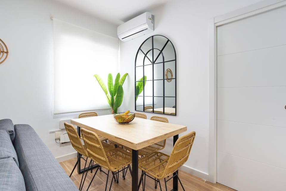 COZY & MODERN APARTMENT Apartment in Malaga