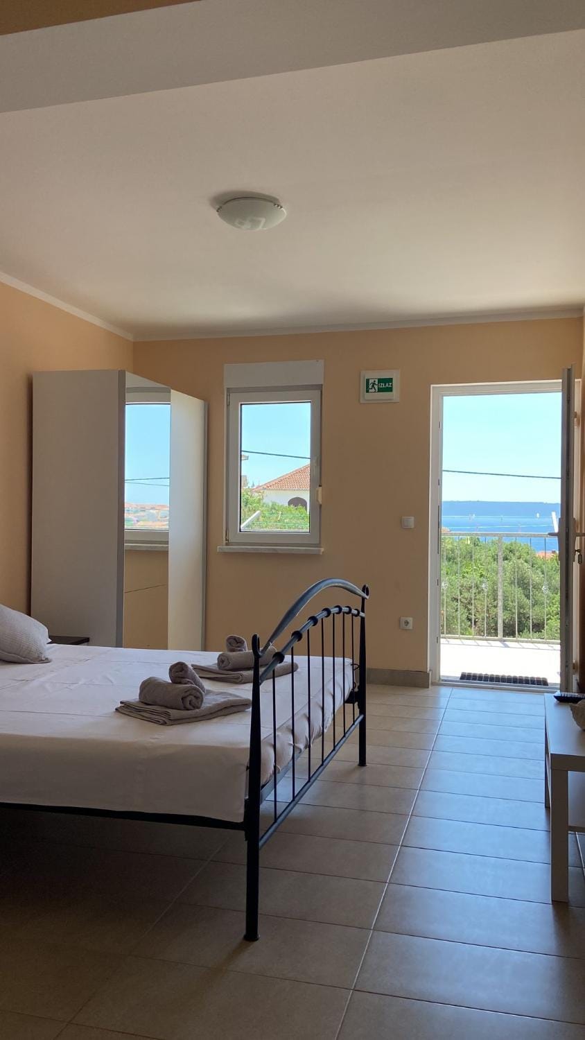 Natural landscape, Bedroom, Sea view