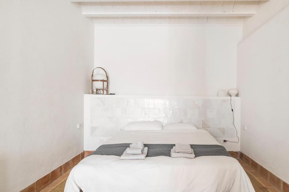 Romantic Stay in Grand Setting Apartment in Maresme