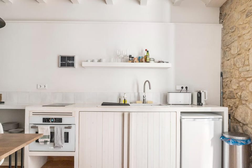 Romantic Stay in Grand Setting Apartment in Maresme