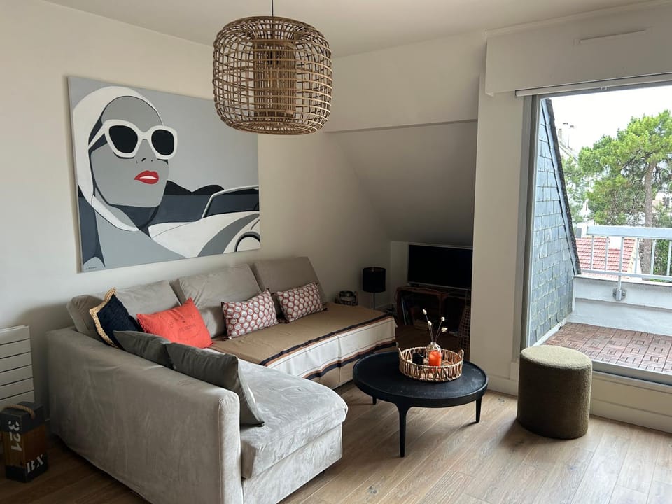 T2 Super Cosy à la cîme des pins proche av de Gaulle place de parking et wifi Apartment in La Baule-Escoublac