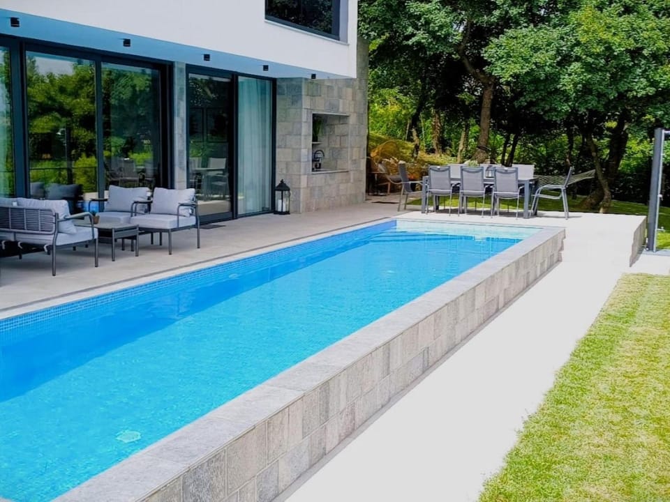 Garden, Balcony/Terrace, Swimming pool