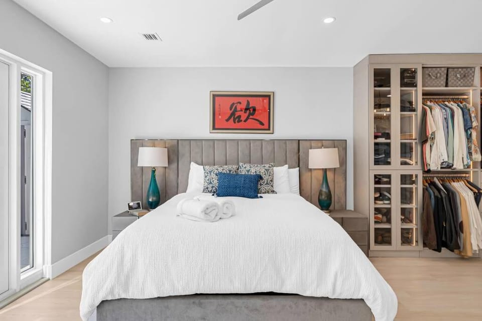 Bed, Bedroom, wardrobe