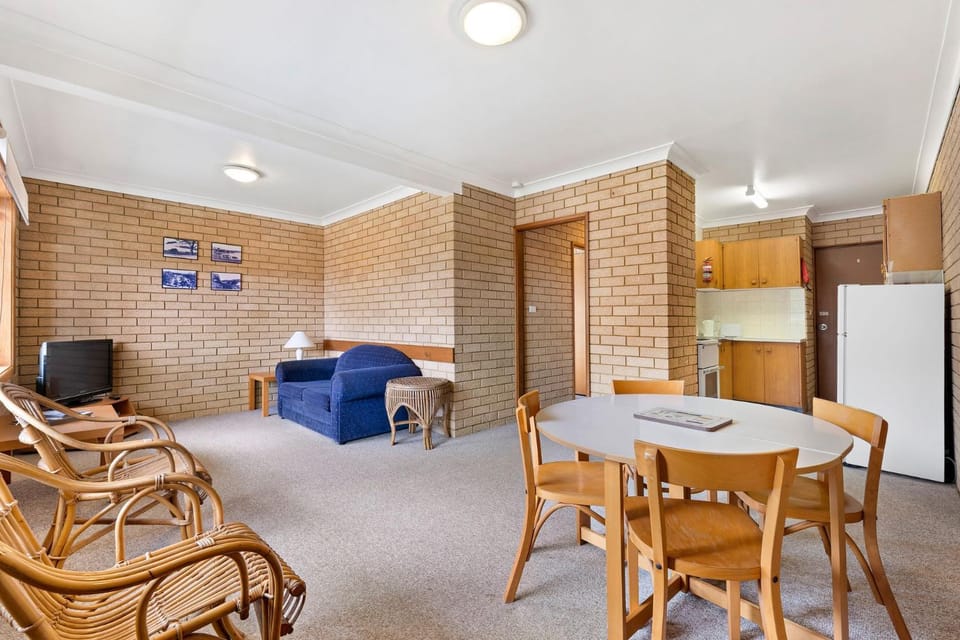 2 of 3 Bay Lane Apartment in Narooma