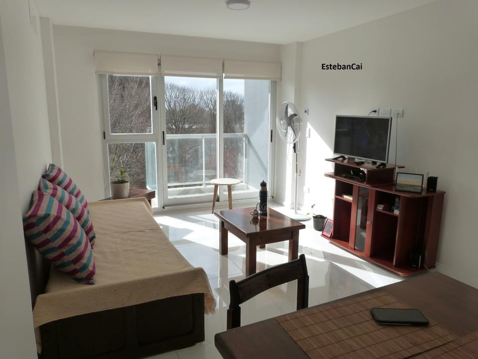 Bed, TV and multimedia, Living room, Seating area, Dining area, hair dresser