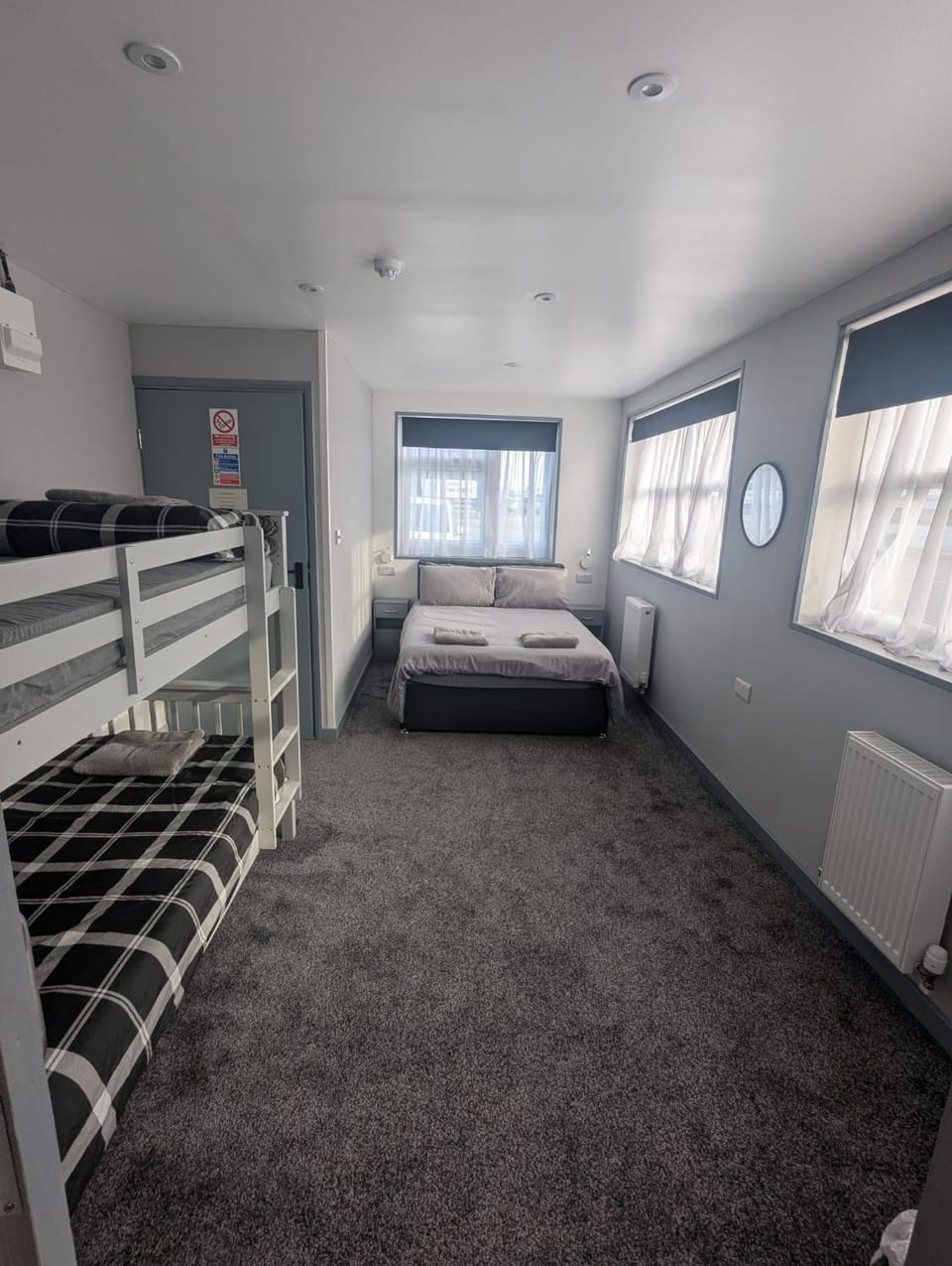 Bed, Photo of the whole room, Bedroom, bunk bed