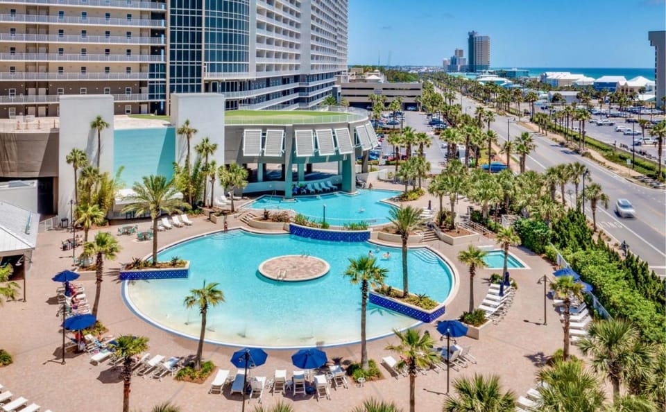 Stunning Views! located Steps 2 Beach, Restaurants & Shops! by Dolce Vita Getaways PCB Apartment in Panama City Beach