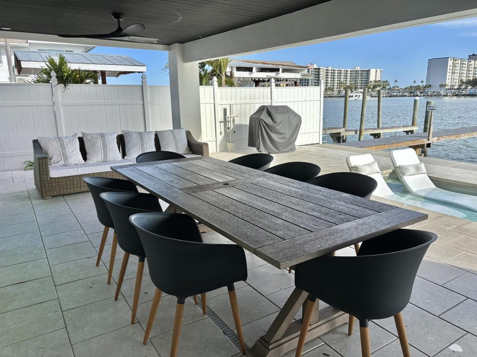 Bayside Grande Villa House in Clearwater Beach