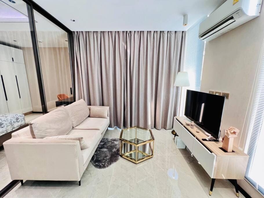 Glory Condominium กลอรี่คอนโด เชียงใหม่ Apartment in Chiang Mai