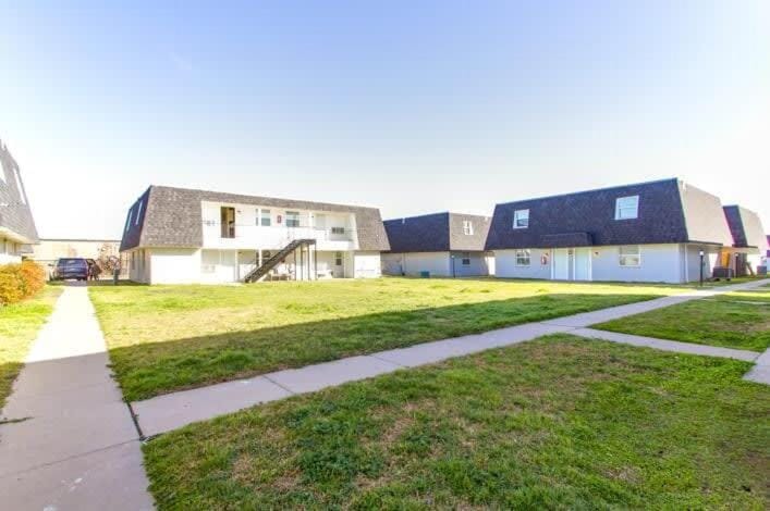 Just what you need closest to Fort Sill Apartment in Lawton