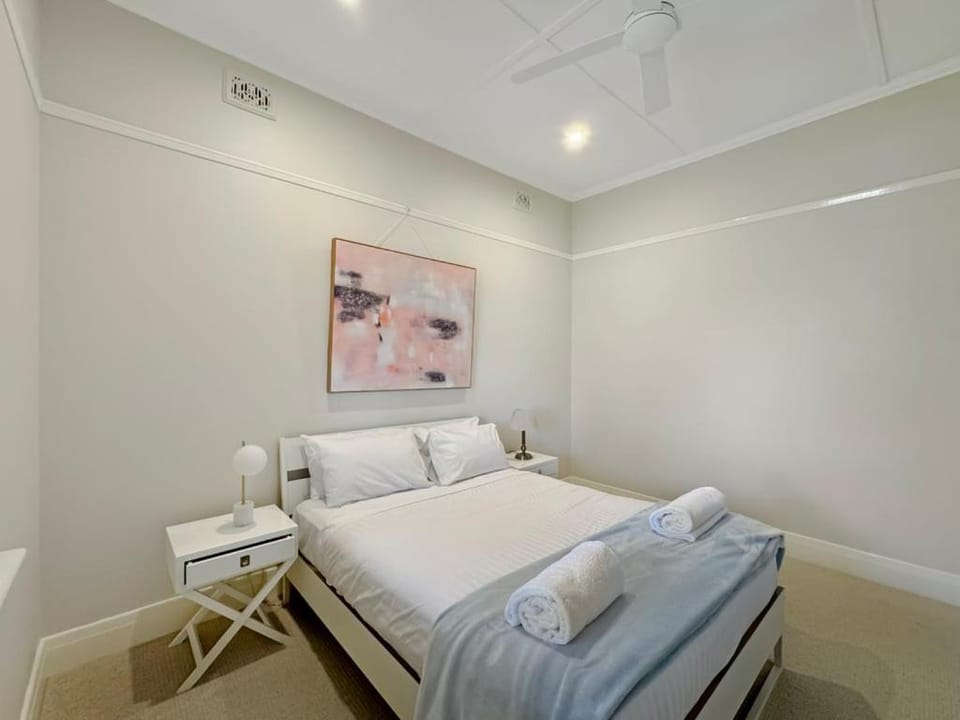 Morgan Street Manor House in North Wagga Wagga