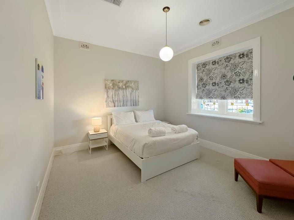 Morgan Street Manor House in North Wagga Wagga