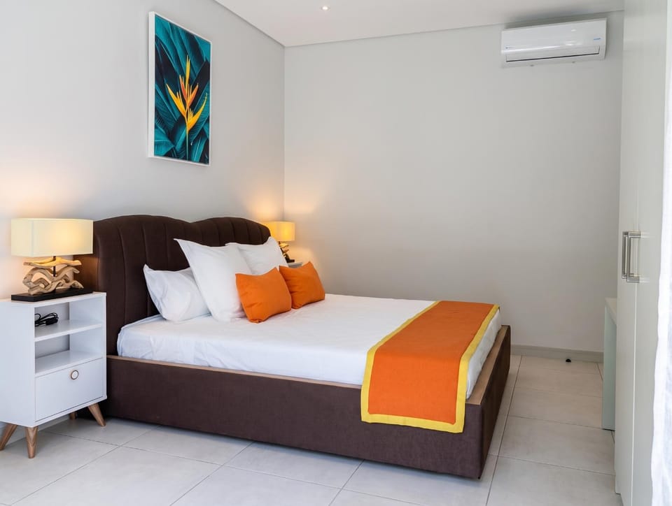 Bedroom, air conditioner