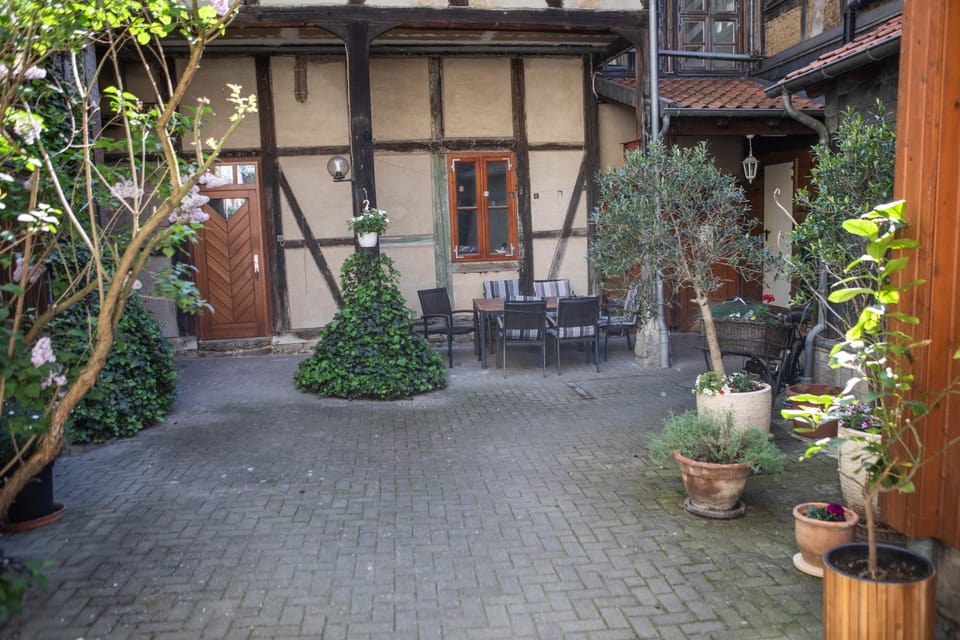 Property building, Balcony/Terrace