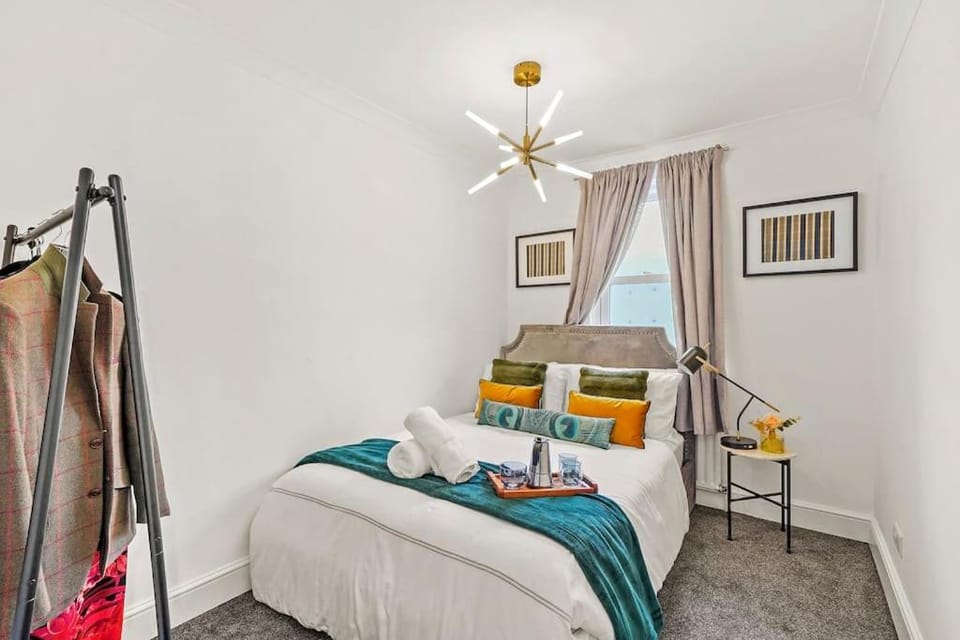 Bed, Bedroom, wardrobe